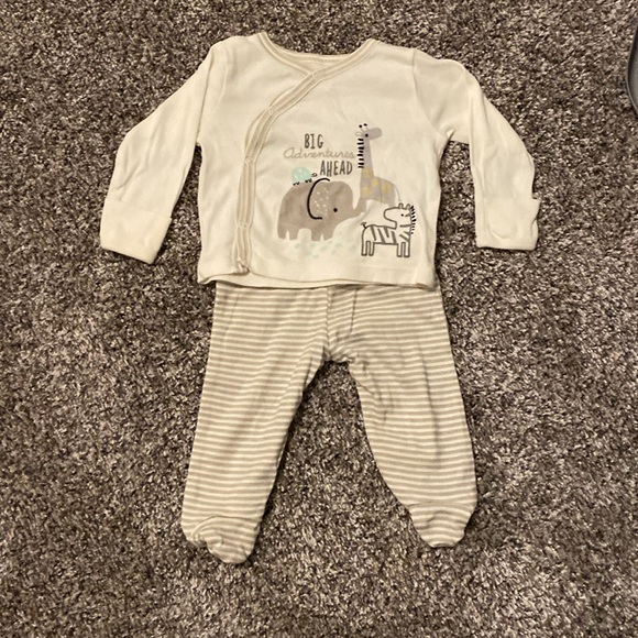 10 Baby Boy Onesies. 1 pair of Pajamas. Size 0-3 month. Gerber Brand. - Picture 2 of 12